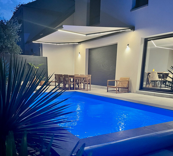 store banne eclairage led integre