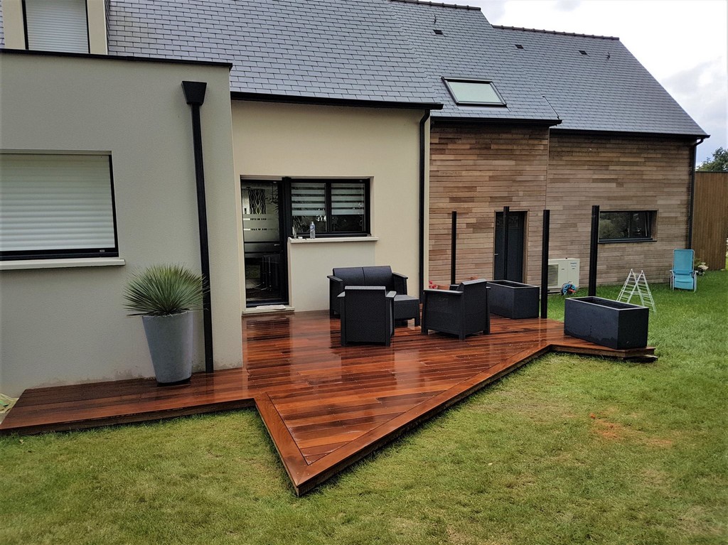 Terrasse en lames de bois exotique en Ille-et-Vilaine