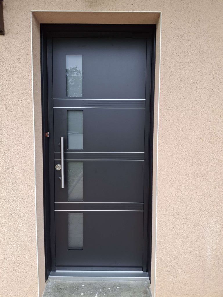 Porte d'entrée Kline en aluminium