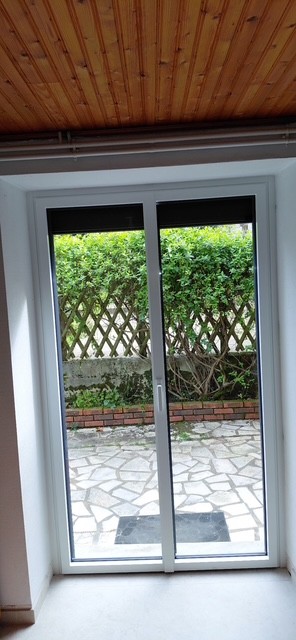 Porte fenêtre sur-mesure en aluminium bicolore