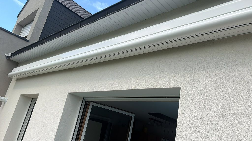 Coffre en aluminium pour store banne de balcon à Rennes