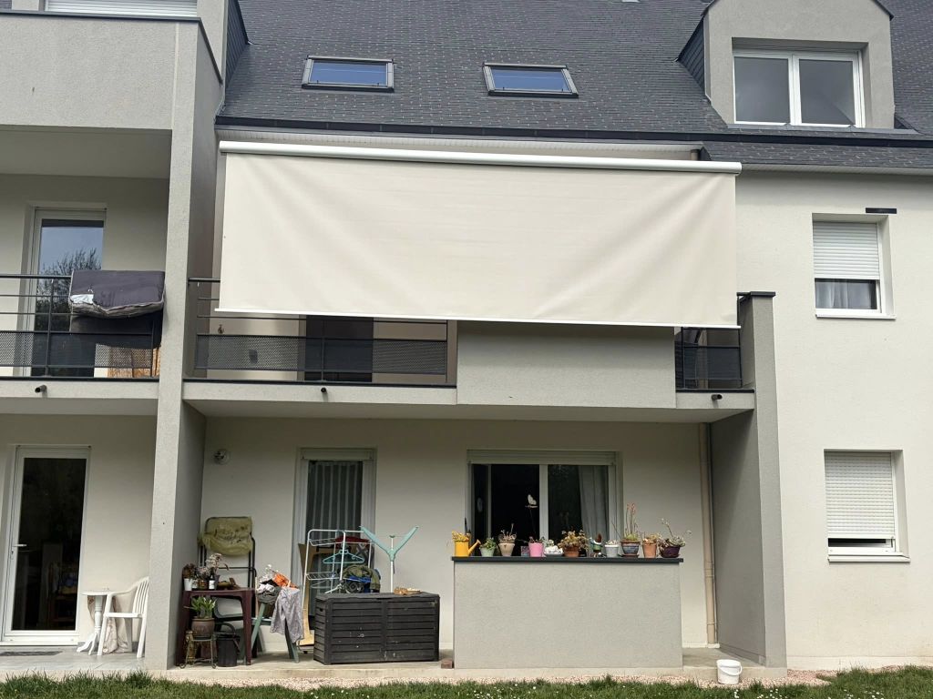 rennes store banne lambrequin motorise
