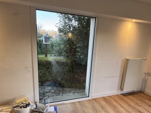 Installation d'une fenêtre fixe à Bruz